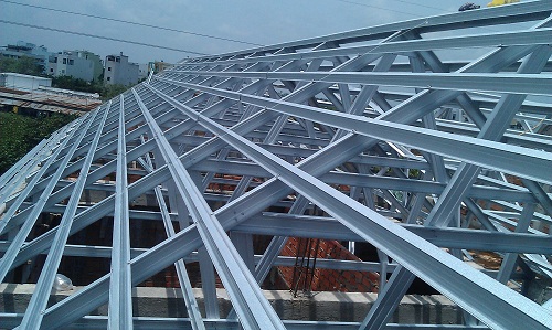 Mai-nha-khung-thep-trong-luong-nhe