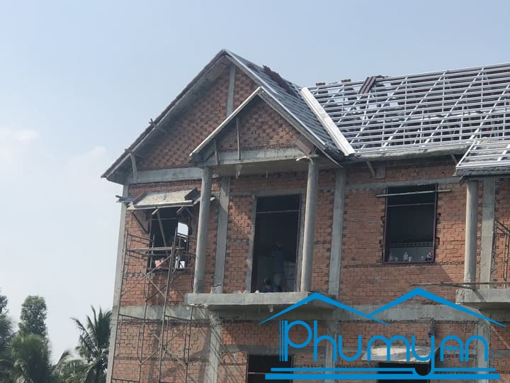 Cung-cap-lap-dung-he-gian-thep-ma-trong-luong-nhe-tai-long-an