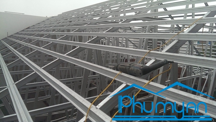 Khung-keo-thep-mai-ngoi-quan-4