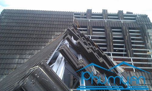 Thi-cong-mai-ngoi-quan-4-chuyen-nghiep