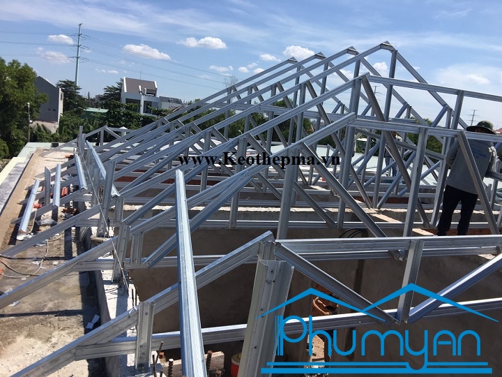 Khung-thep-mai-ngoi-quan-9