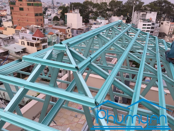 vi-keo-thep-mai-quan-1